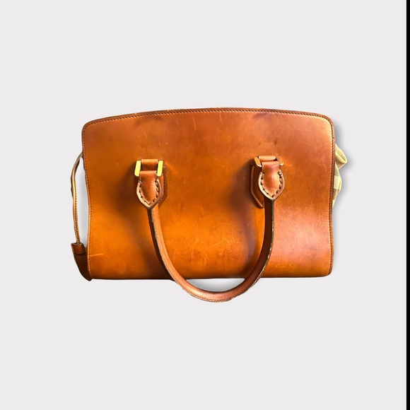 "Burberry Leather Dinton Satchel Handbag with House Check, RARE FIND!!!Crossbody - Picture 4 of 10